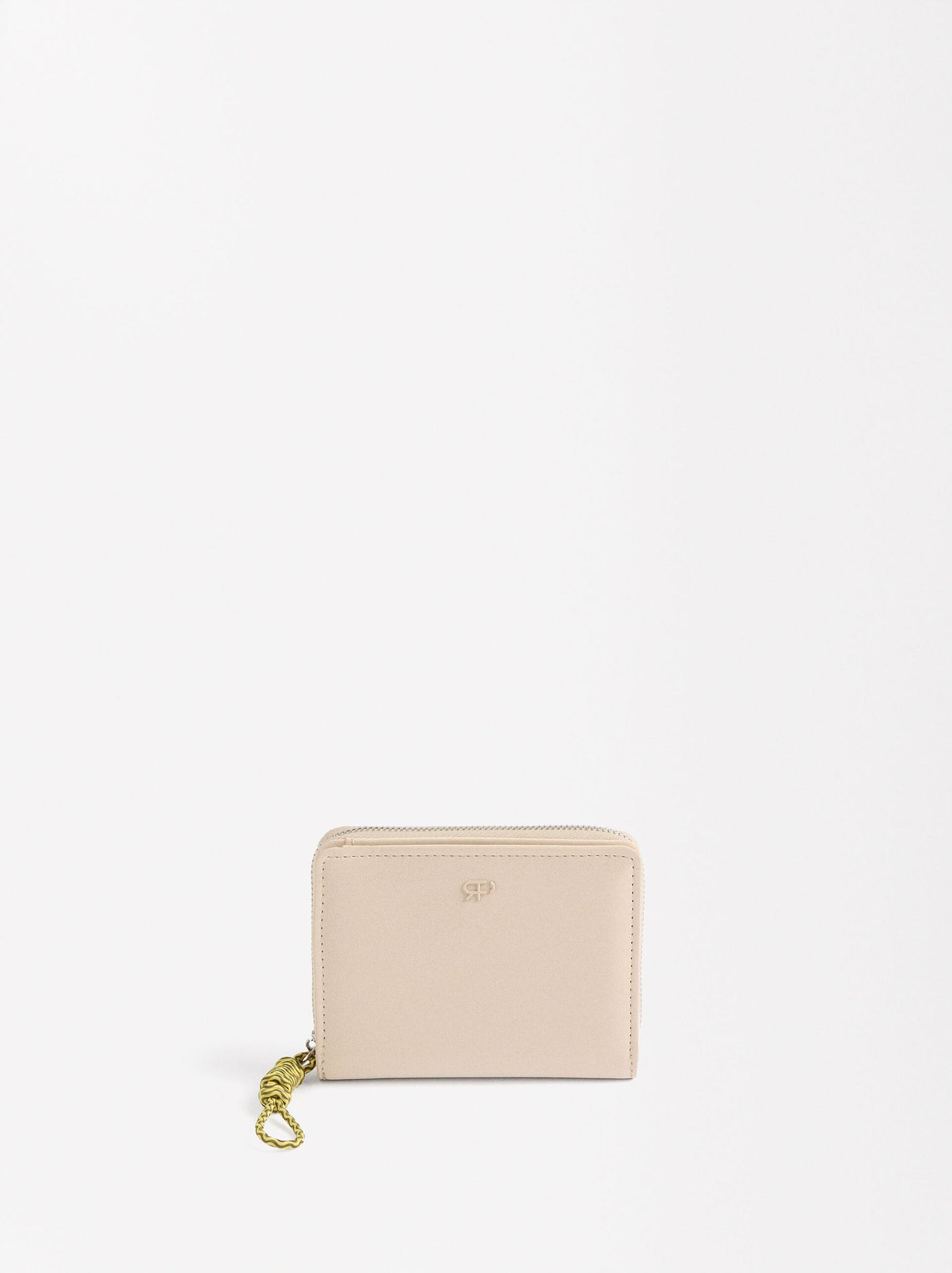 Cartera con textura aveludada