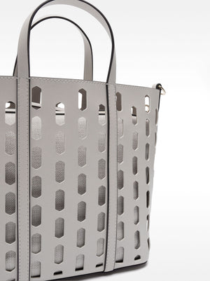 Bolso tote perforado con bolso removible