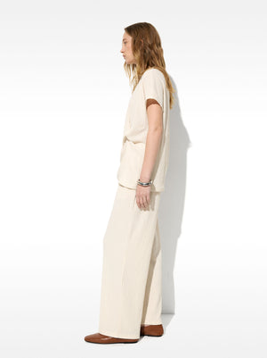 Pantalón con textura cintura elástica