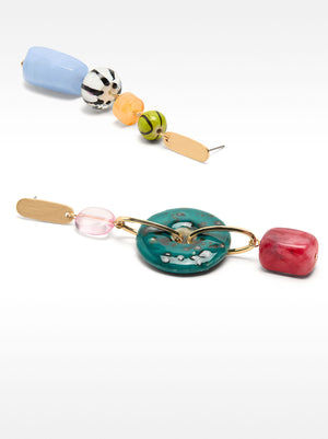 Pendientes largos asimétricos