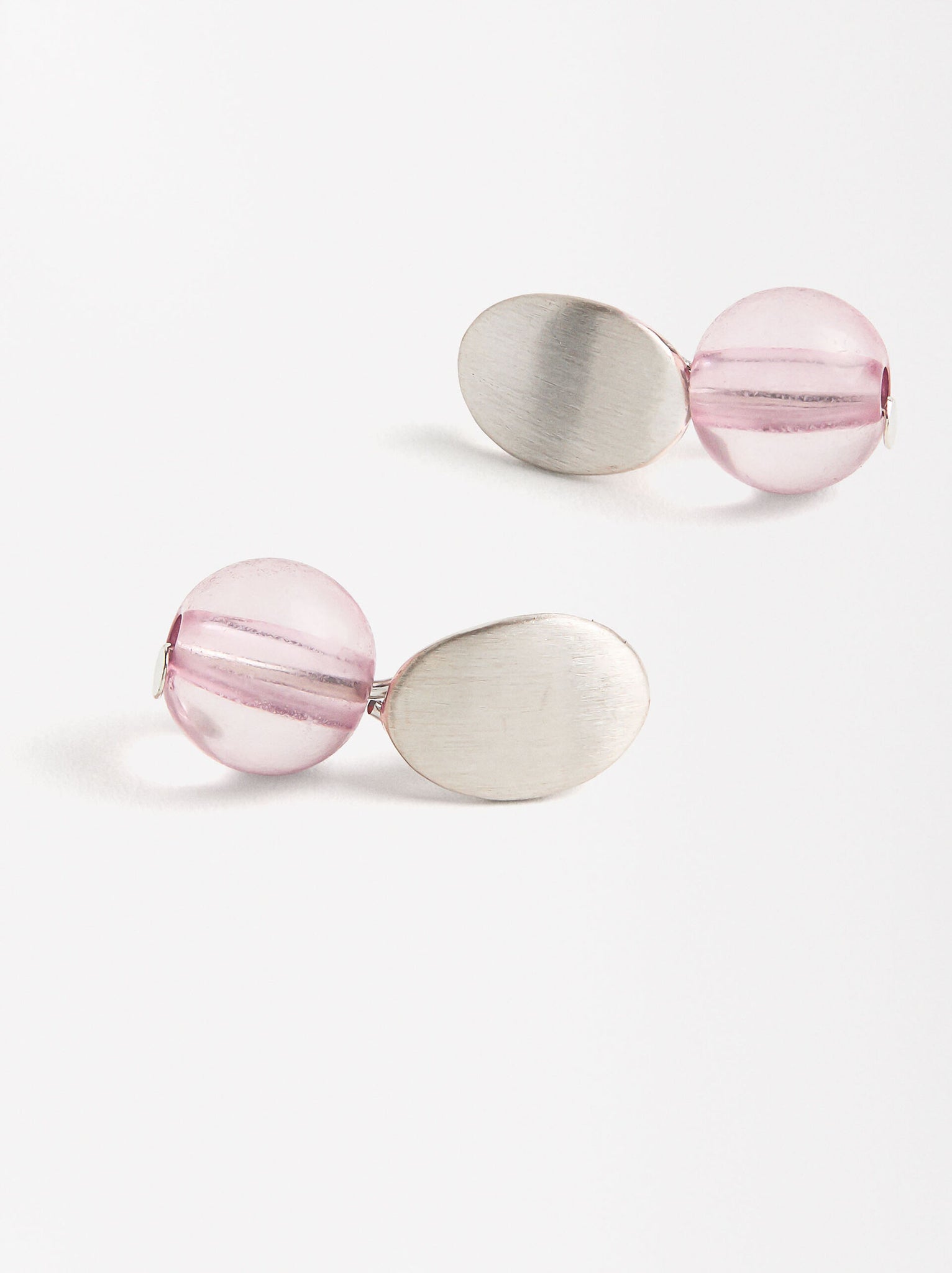 Pendientes cortos con resina