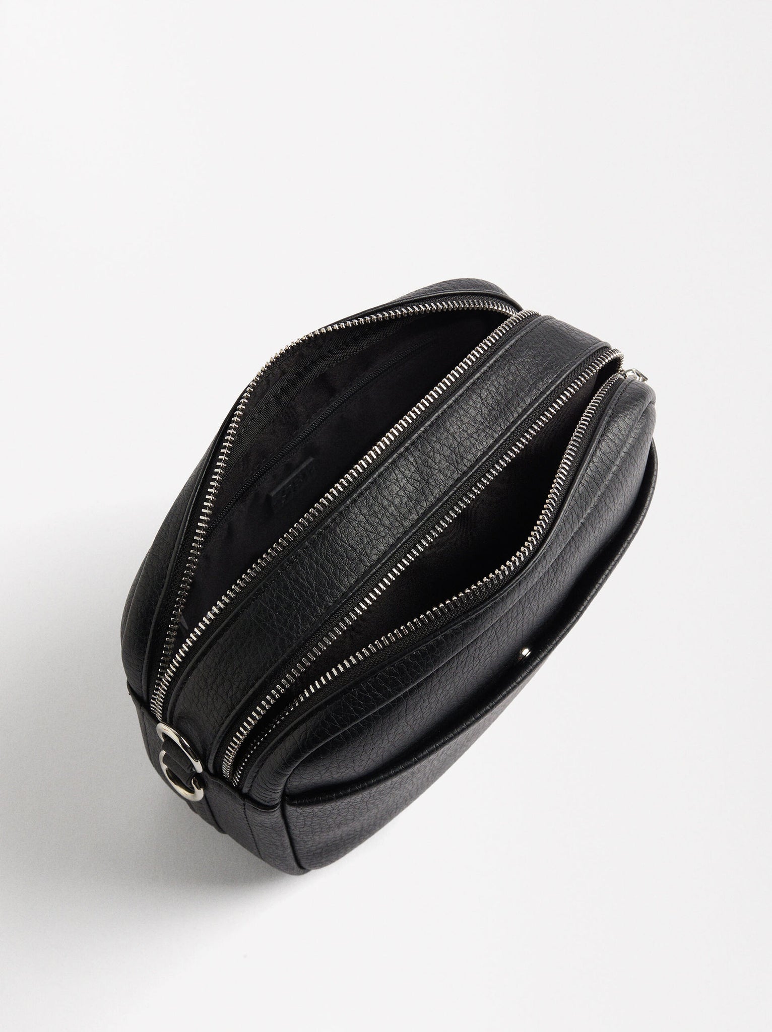 Bolso Bandolera Con Colgante